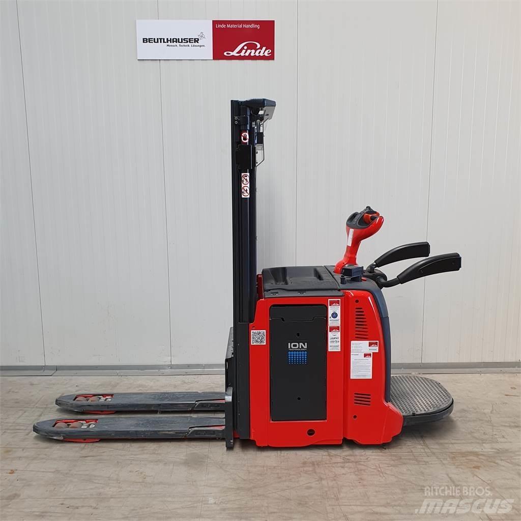 Linde D12AP Gyalogkíséretű targonca