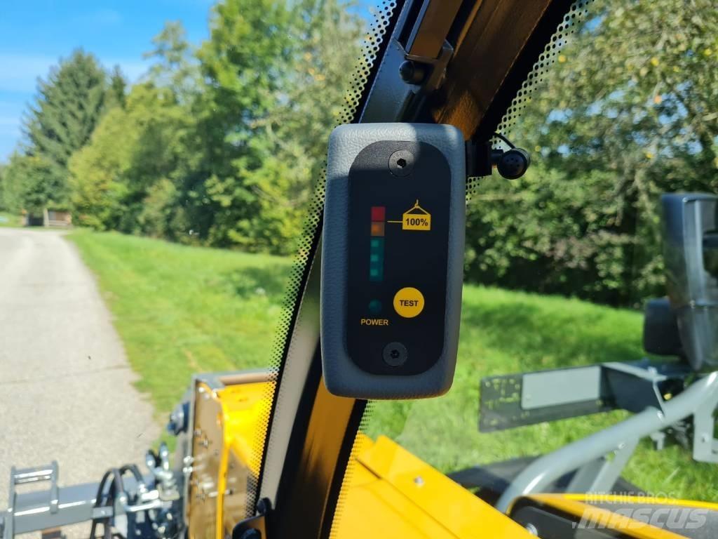 Liebherr T 32-7 Teleszkópos rakodók