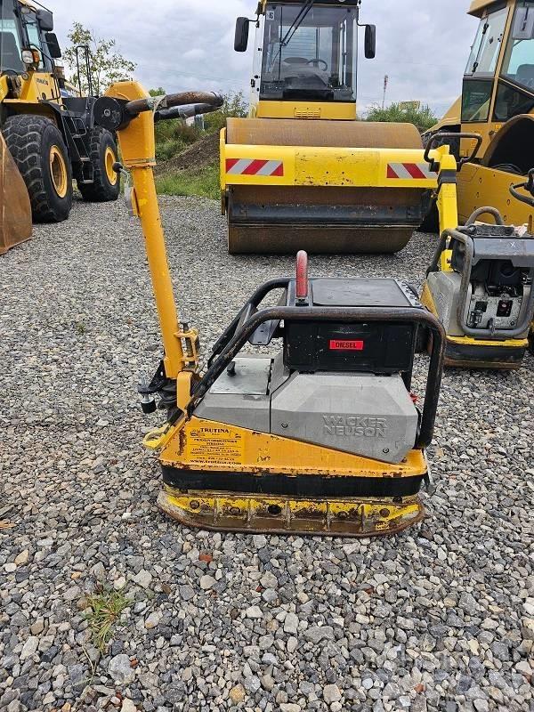 Wacker DPU4045H Vibrátorok