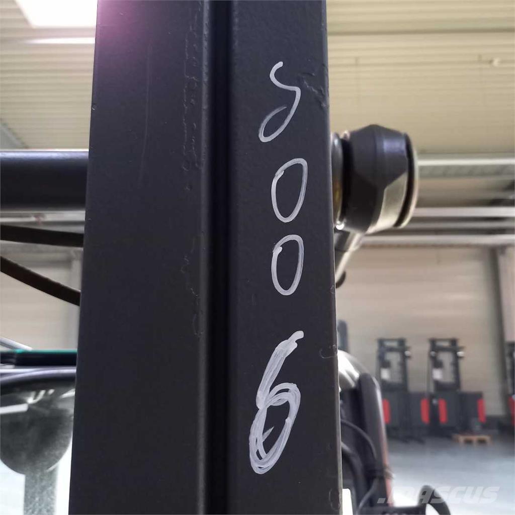 Linde E18L Elektromos targoncák