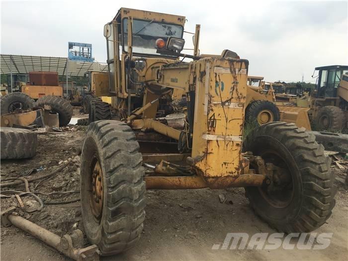 Komatsu GD 511 Gréderek