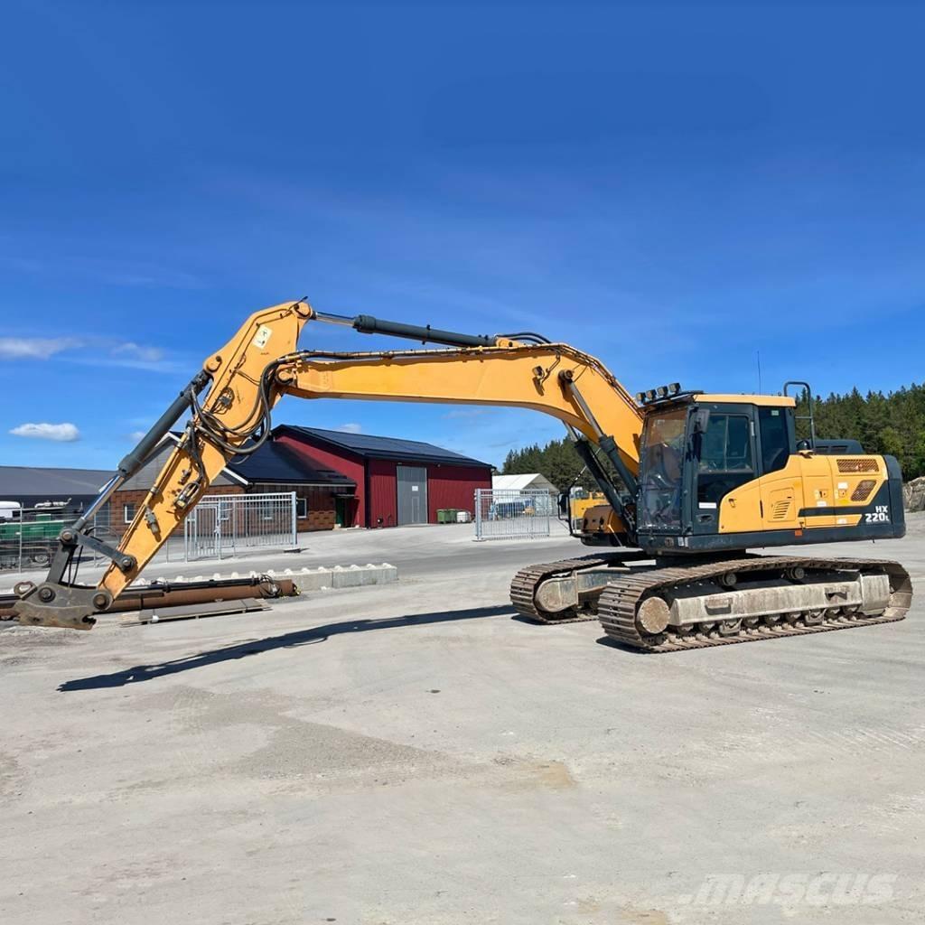 Hyundai HX220L Lánctalpas kotrók