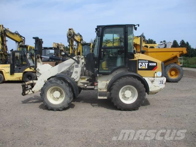 CAT 908 M Gumikerekes homlokrakodók
