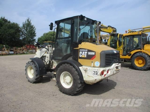 CAT 908 M Gumikerekes homlokrakodók