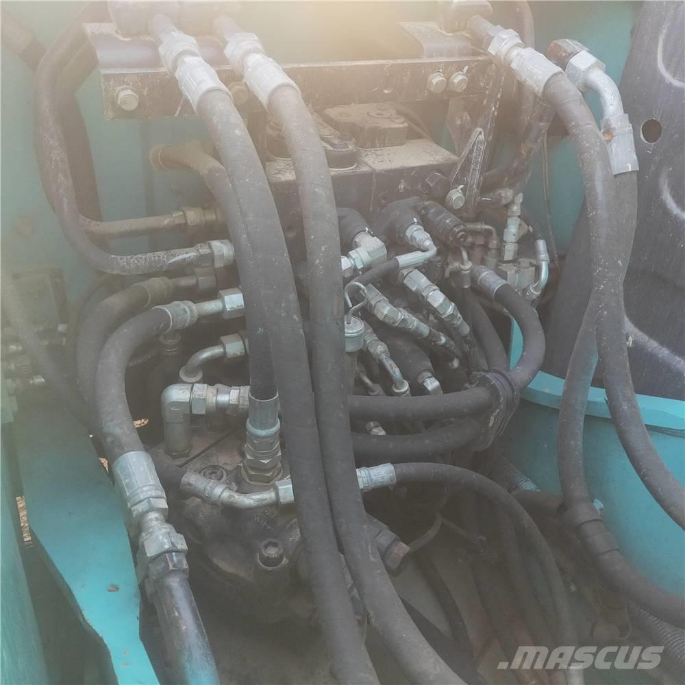 Kobelco SK130 Lánctalpas kotrók