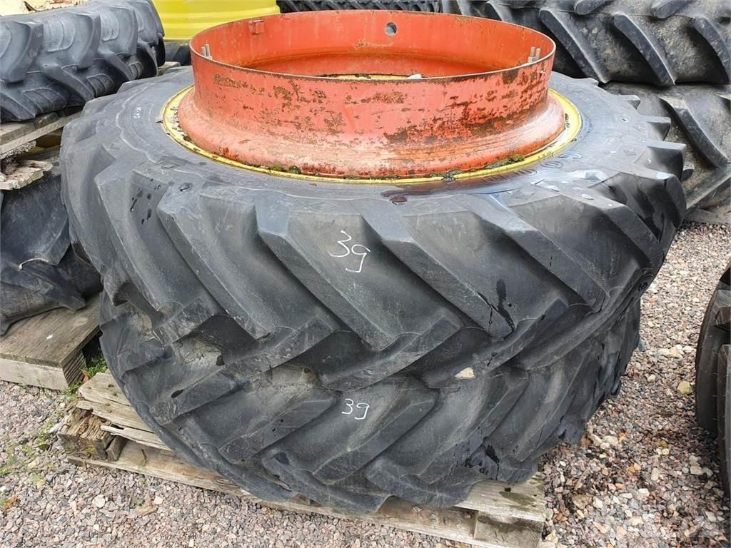 Goodyear 136-38 x2 Gumiabroncsok, kerekek és felnik