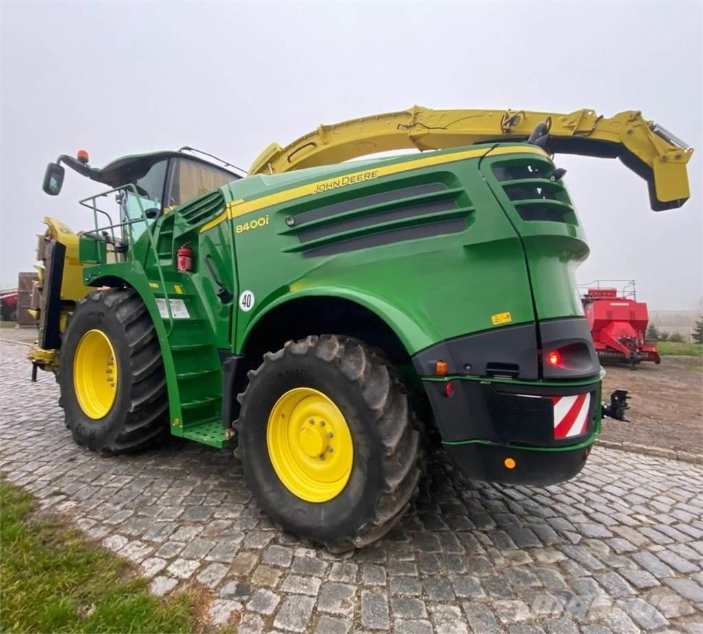 John Deere 8400i Önjáró szecskázók