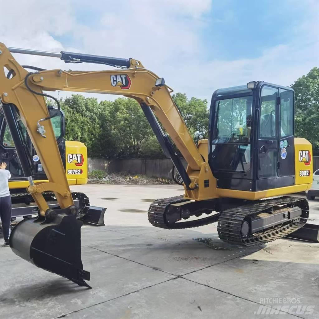 CAT 306E2 Mini kotrók < 7t