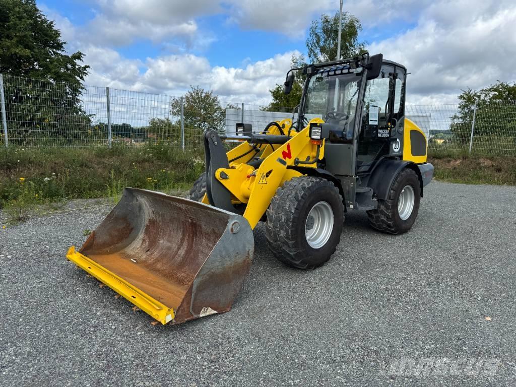 Wacker Neuson WL44 Gumikerekes homlokrakodók