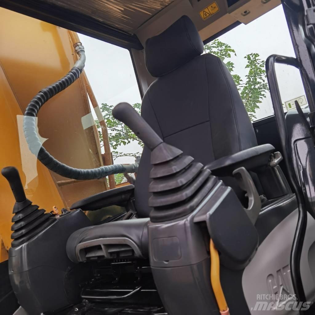 CAT 329 D Lánctalpas kotrók