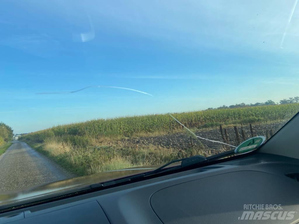 Isuzu D-MAX Kis teherszállító/Platós kocsi
