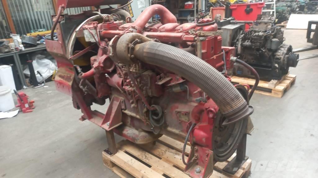 Volvo TD121G Motorok