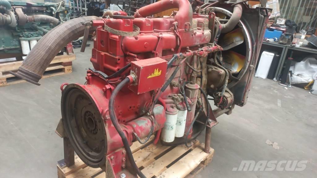 Volvo TD121G Motorok