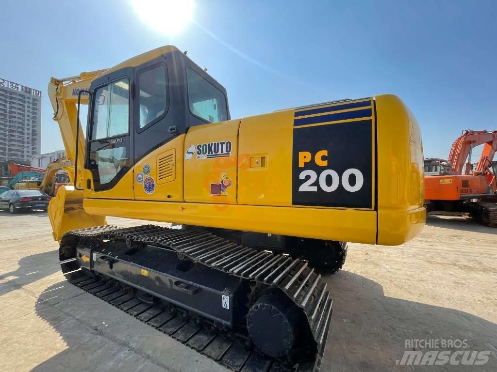 Komatsu PC 200 Lánctalpas kotrók