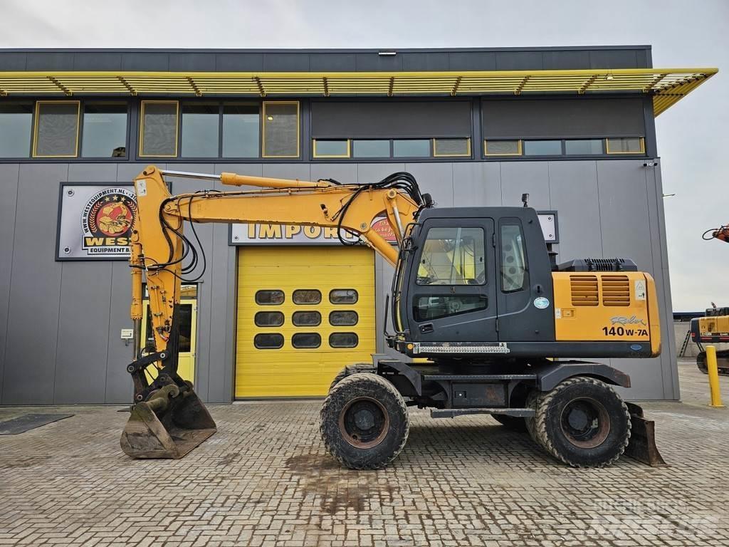 Hyundai R140W-7A Gumikerekes kotrók