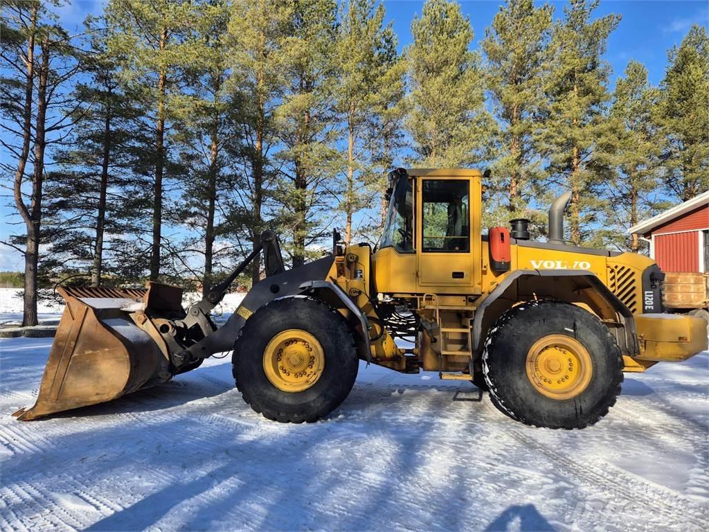Volvo L120E Gumikerekes homlokrakodók