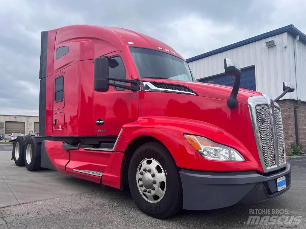Kenworth T 680 Nyergesvontatók