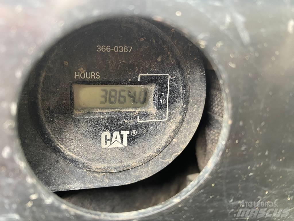 CAT 305 E Mini kotrók < 7t