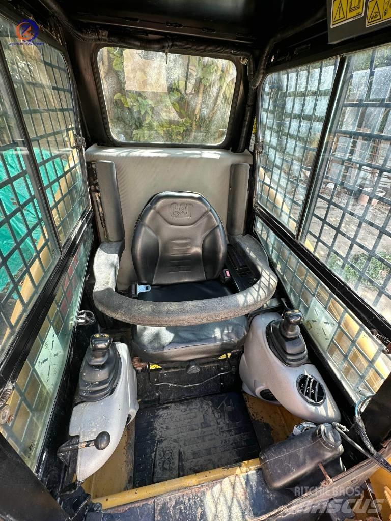 CAT 226 B Kompaktrakodók