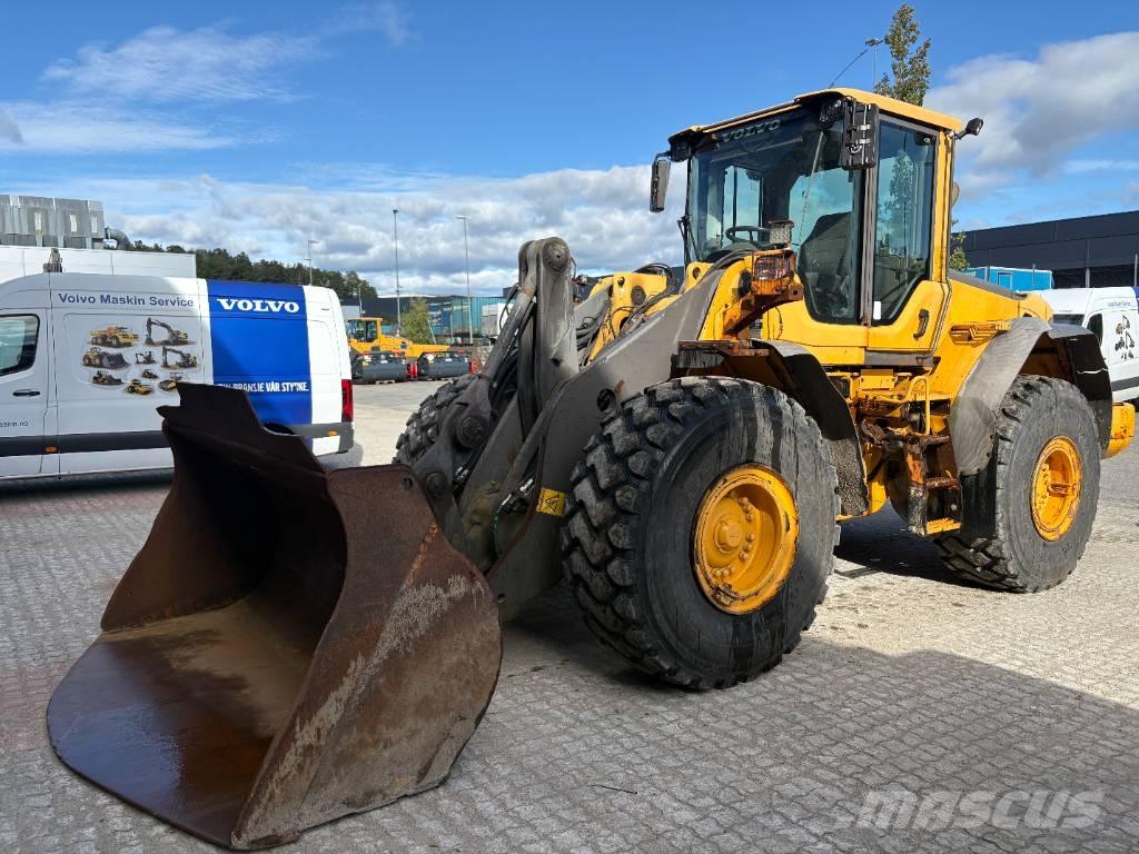 Volvo L110F Gumikerekes homlokrakodók