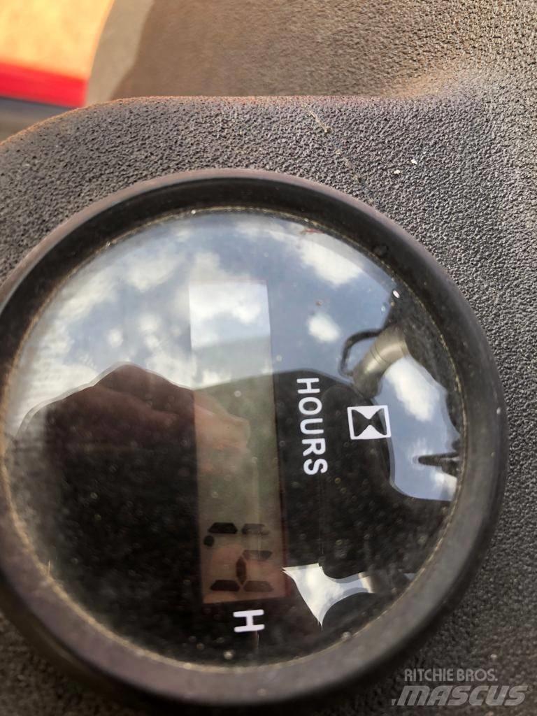 Lucla TX10 Mini kotrók < 7t