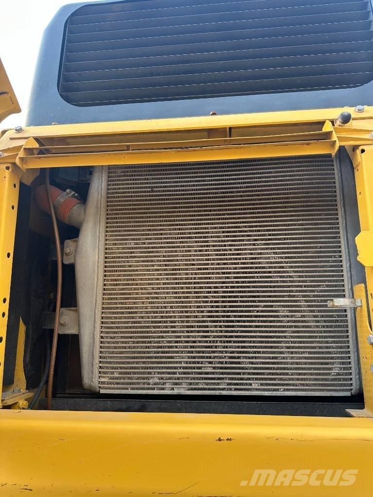 Komatsu PC 400-8 Lánctalpas kotrók