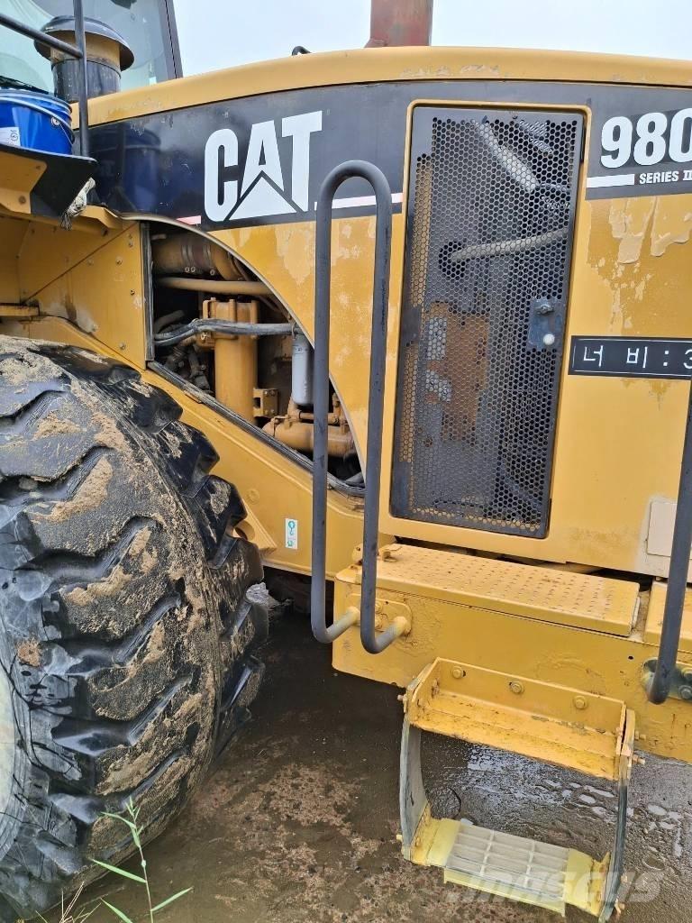 CAT 980 G II Gumikerekes homlokrakodók