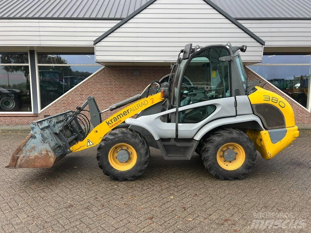 Kramer 380 shovel Gumikerekes homlokrakodók