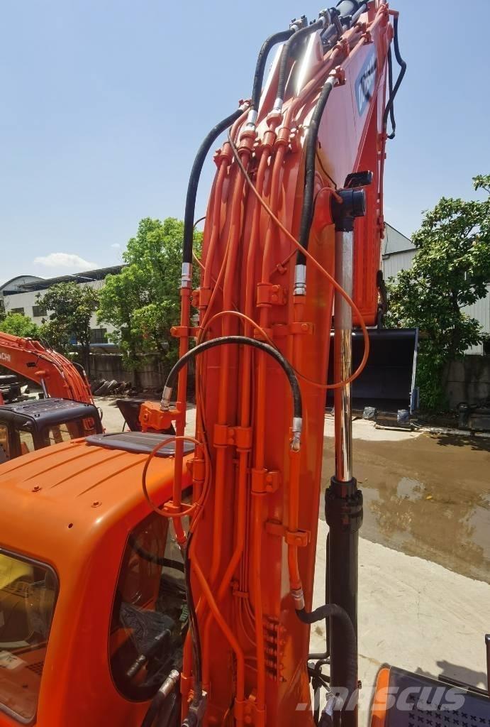Doosan DX 225 LC Lánctalpas kotrók