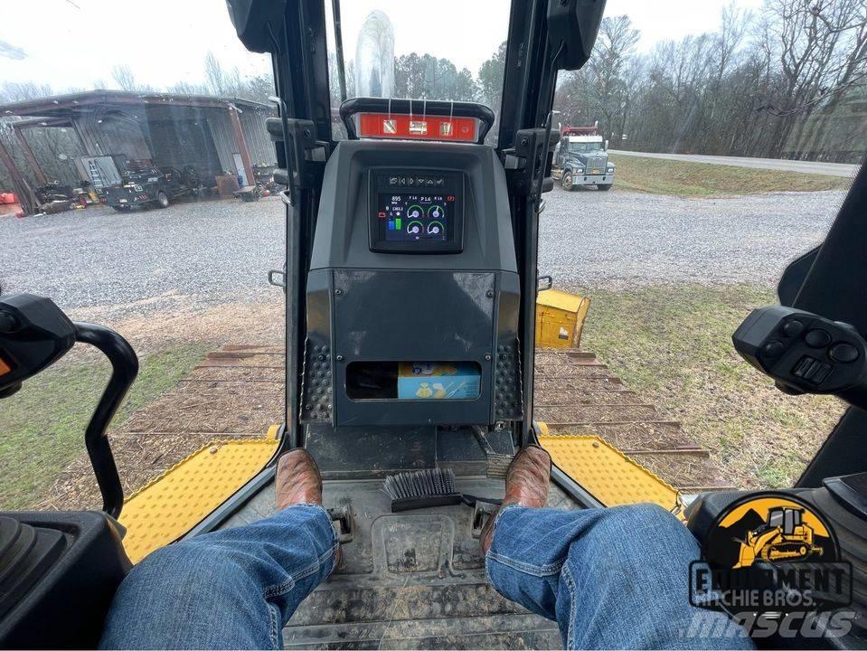 John Deere 750L lánctalpas dózerek