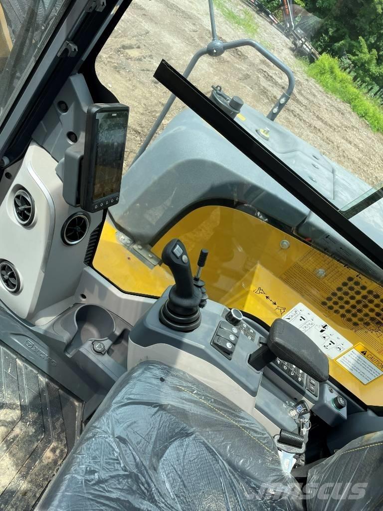 XCMG XE 80 U Mini kotrók < 7t