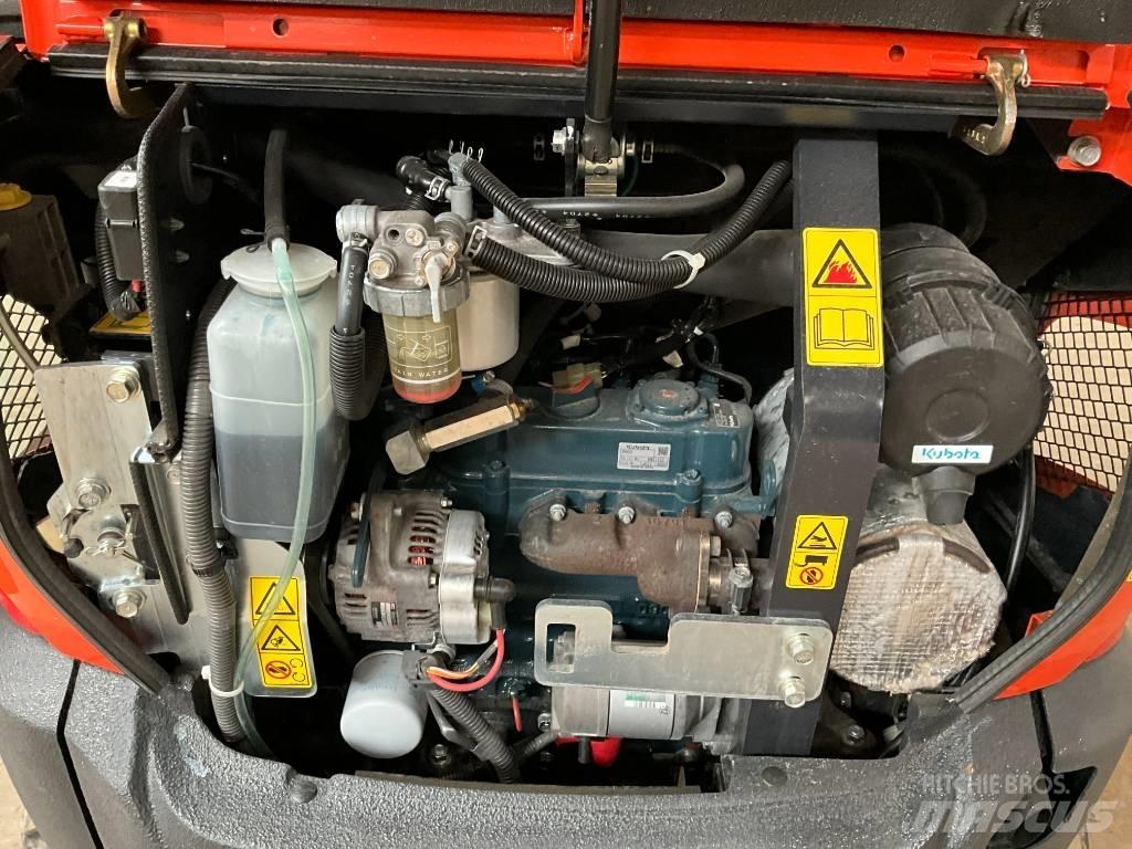 Kubota KX 019-4 Mini kotrók < 7t