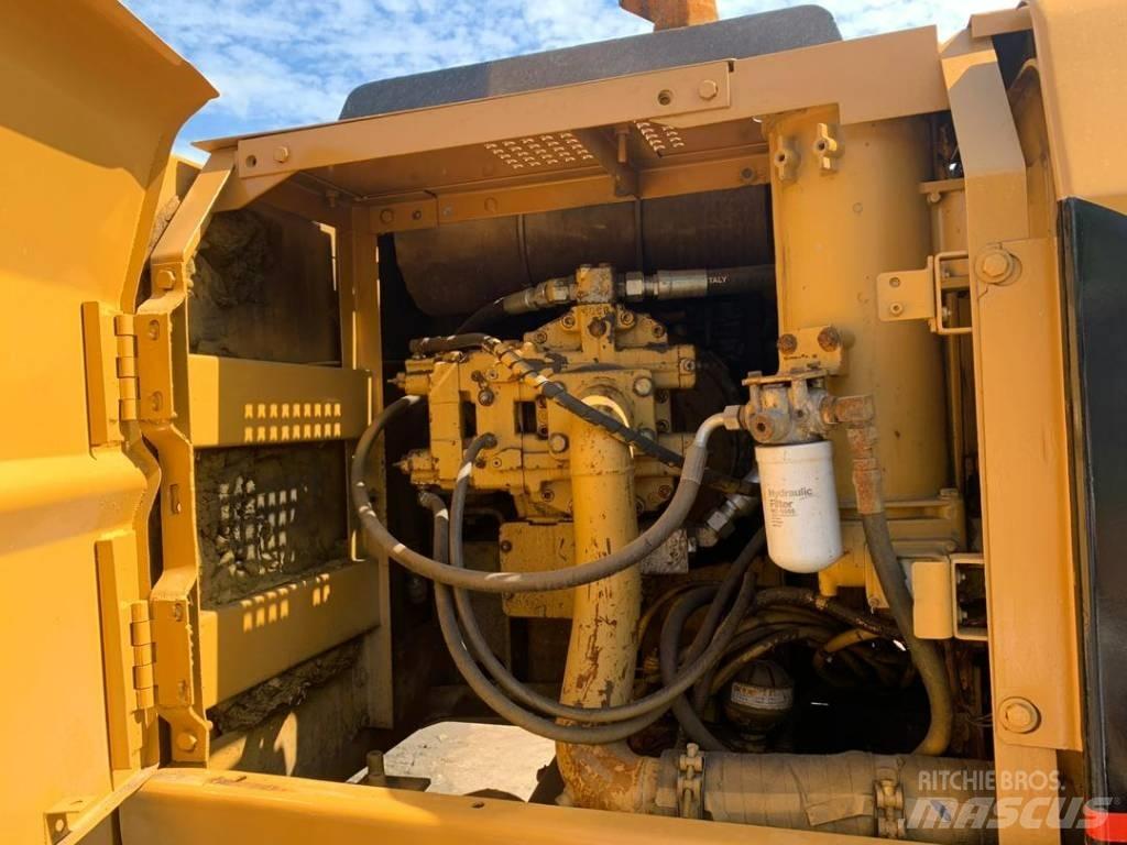 CAT 320BL Lánctalpas kotrók