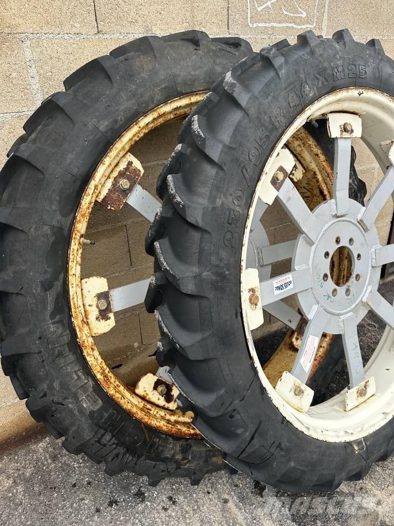 Michelin 230/95R48 Gumiabroncsok, kerekek és felnik