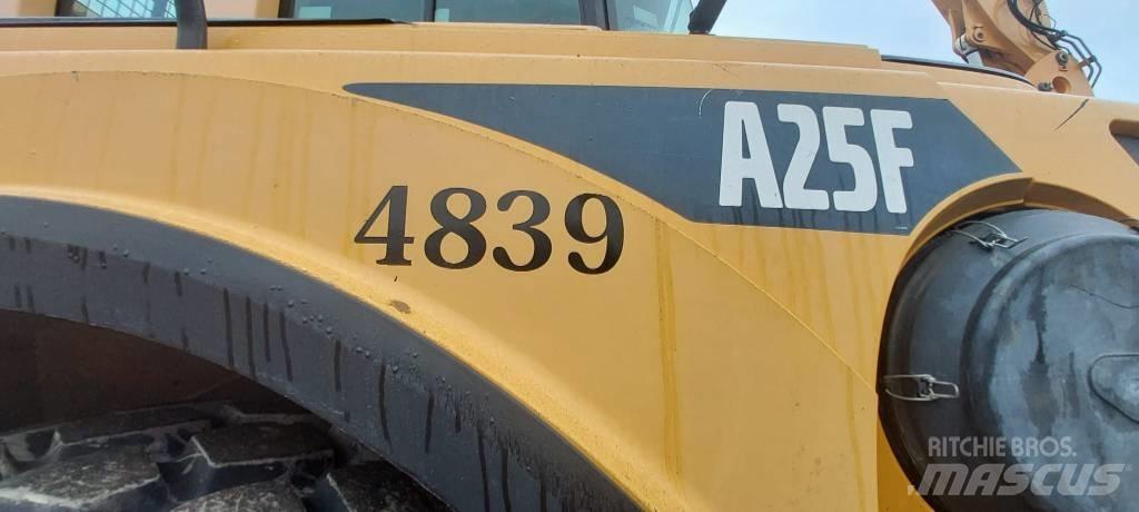 Volvo A 25 F Csuklósdömperek