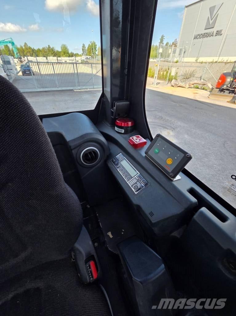 Kobelco SK 58 SRX-7 Mini kotrók < 7t