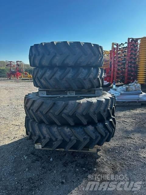 Mitas ROW CROPS Gumiabroncsok, kerekek és felnik