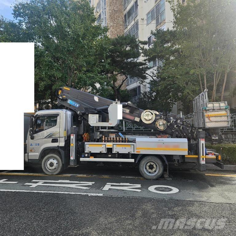 Horyong SKY320 Teherautóra szerelt emelők és állványok