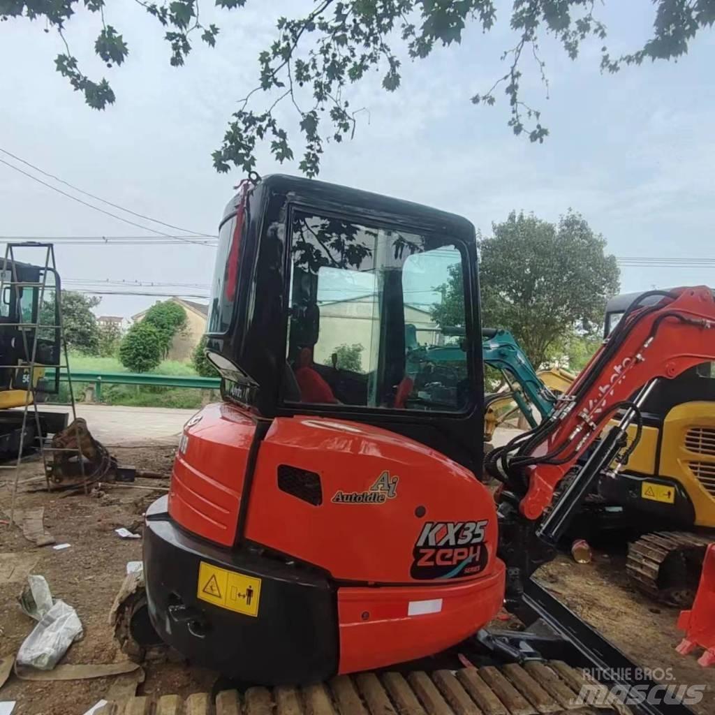 Kubota U 35 Mini kotrók < 7t
