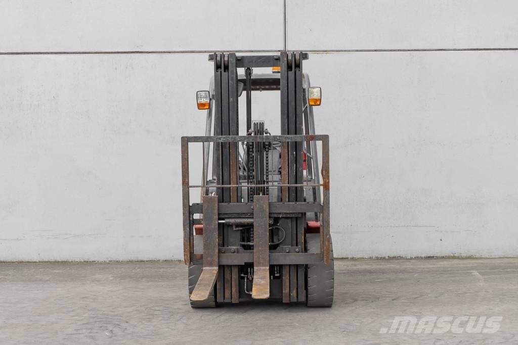 Manitou MI 30 D Dízel targoncák