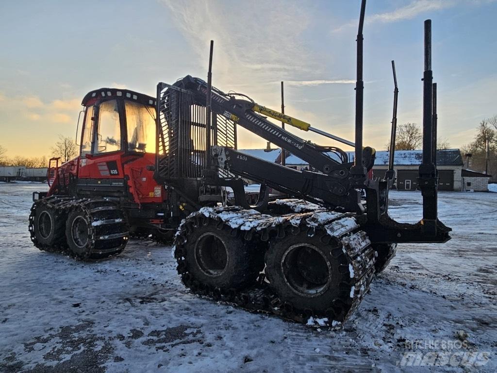 Komatsu 835 Kihordók