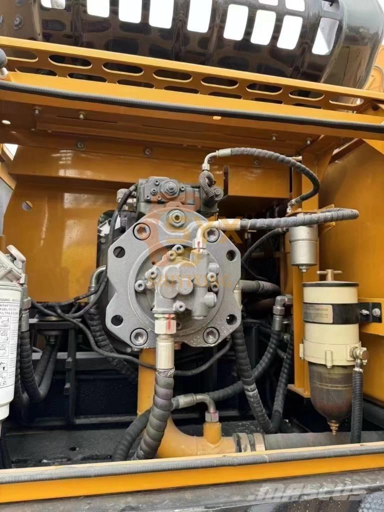 Sany SY 335H Lánctalpas kotrók