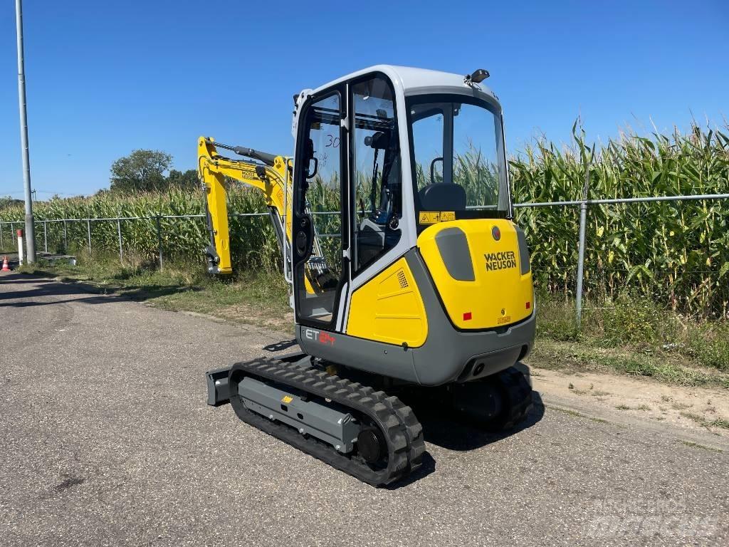Wacker Neuson ET24 Mini kotrók < 7t