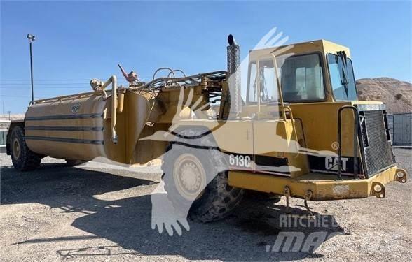 CAT 613C Vízszállító teherautók