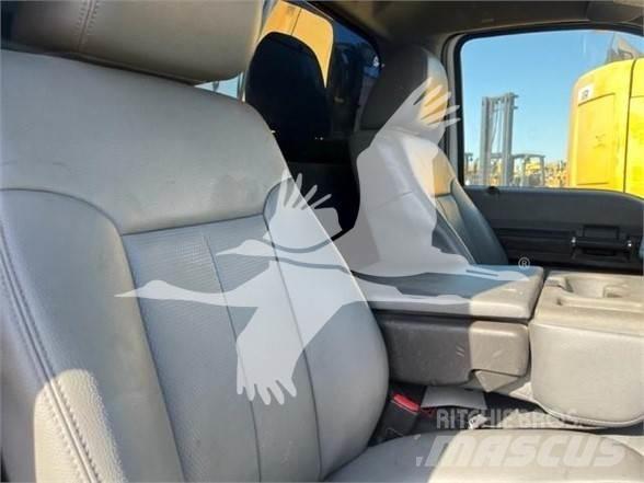 Ford F550 Építőipar - Egyebek