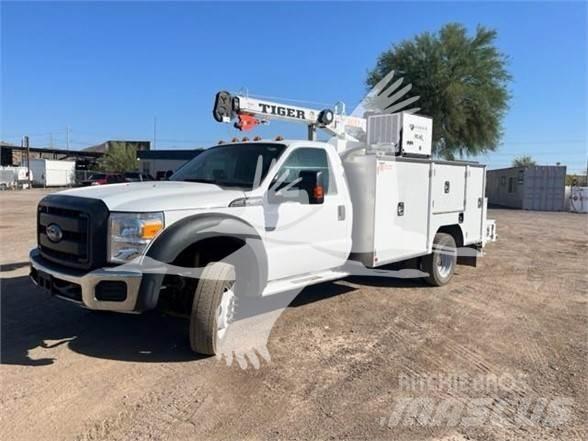 Ford F550 Építőipar - Egyebek