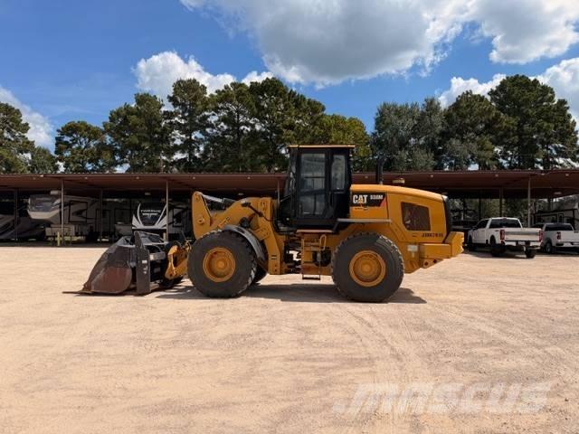 CAT 938M Gumikerekes homlokrakodók