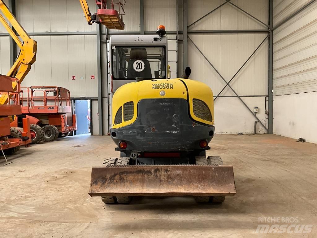 Neuson 6503 WD Gumikerekes kotrók