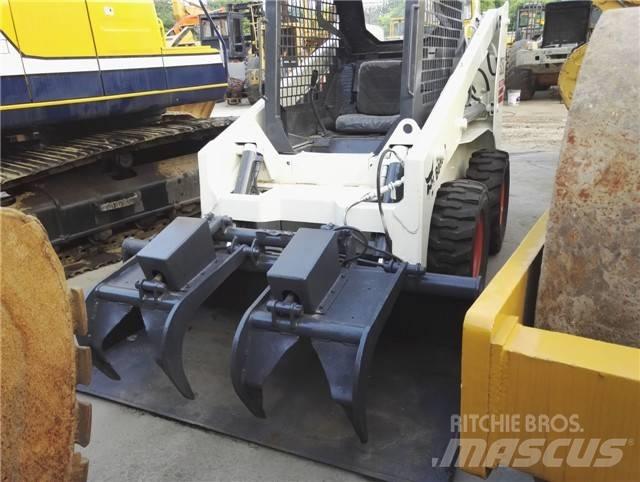 Bobcat S 250 Kompaktrakodók