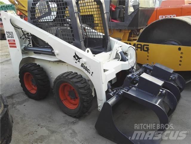 Bobcat S 250 Kompaktrakodók